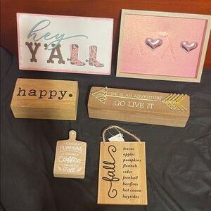 Sign decor bundle